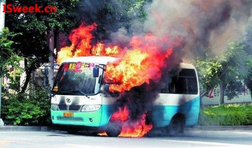 預(yù)防公交車溫度過高自燃而安裝的溫濕度傳感器