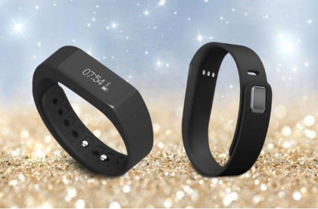 應(yīng)用于智能手環(huán)產(chǎn)品中檢測戶外紫外強度的傳感器