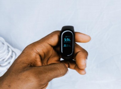 應(yīng)用在智能手環(huán)距離檢測(cè)領(lǐng)域的數(shù)字紅外接近檢測(cè)模塊