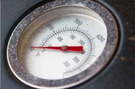 應(yīng)用在汽車電子控溫器中的多路數(shù)字溫度傳感芯片