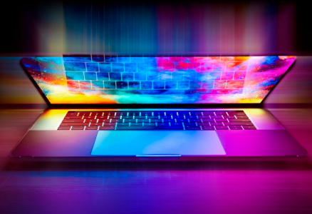 專為GOA TFT-LCD面板設計的16ch水平移位器-iML7272A